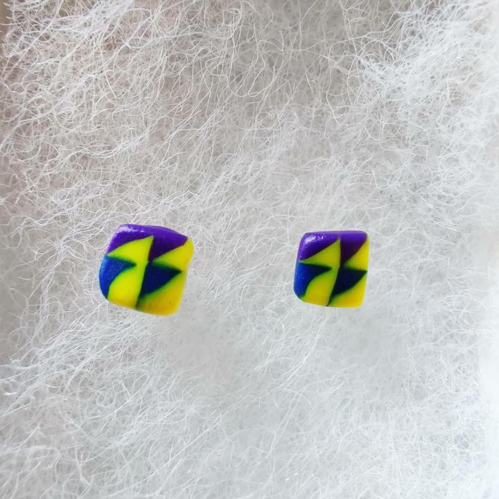 Square stud earrings design using yellow, blue, and purple trianglels